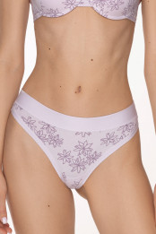 String Betsay, color: lilac-violet  — preview